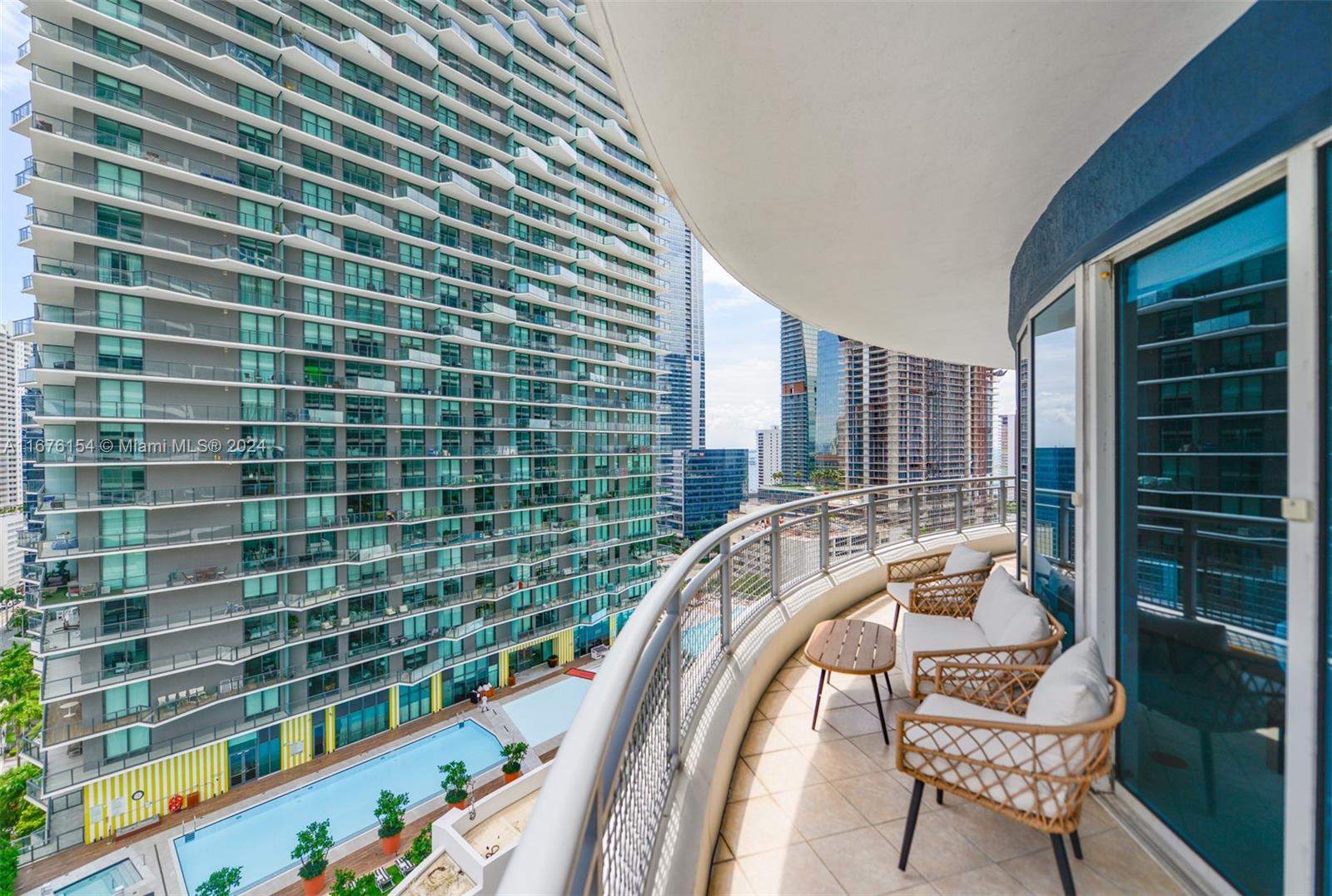 60 SW 13th St #1724, Miami FL 33130