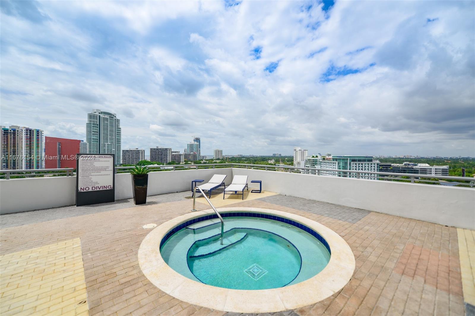 60 SW 13th St #1724, Miami FL 33130