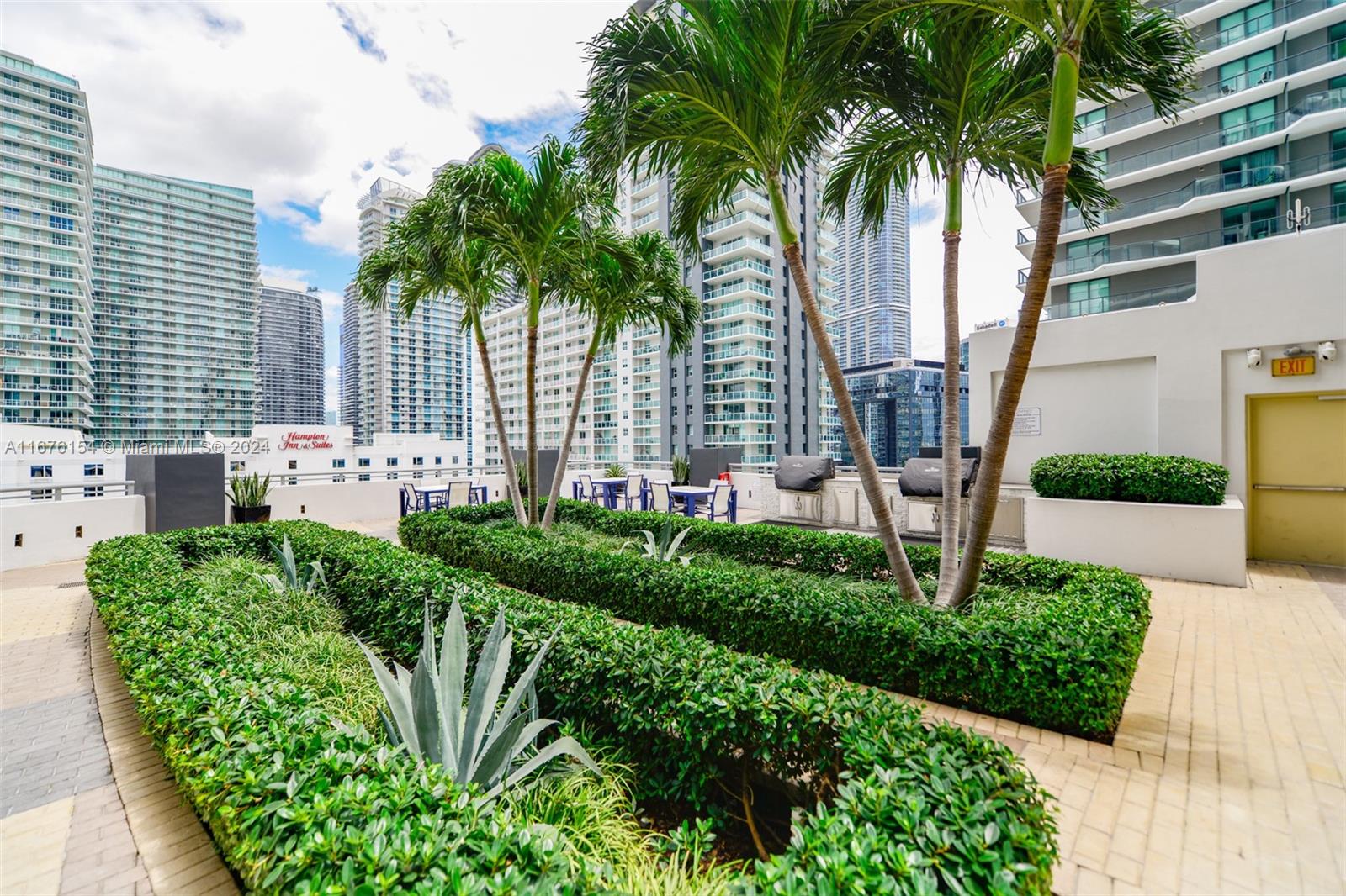 60 SW 13th St #1724, Miami FL 33130