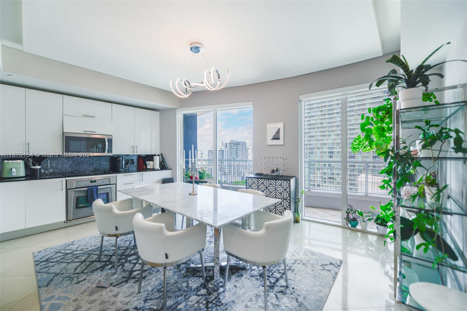 60 SW 13th St #1724, Miami FL 33130