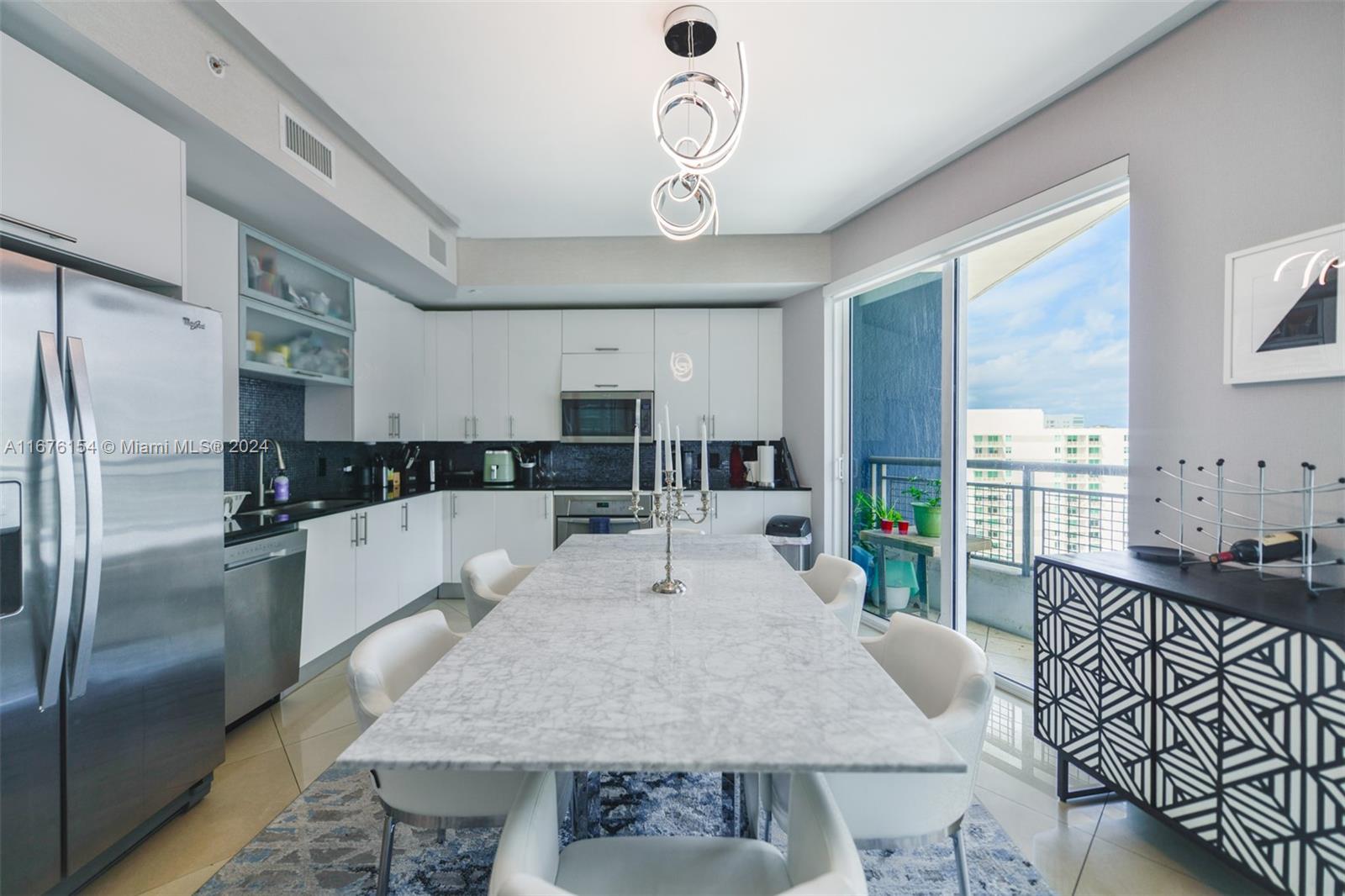 60 SW 13th St #1724, Miami FL 33130