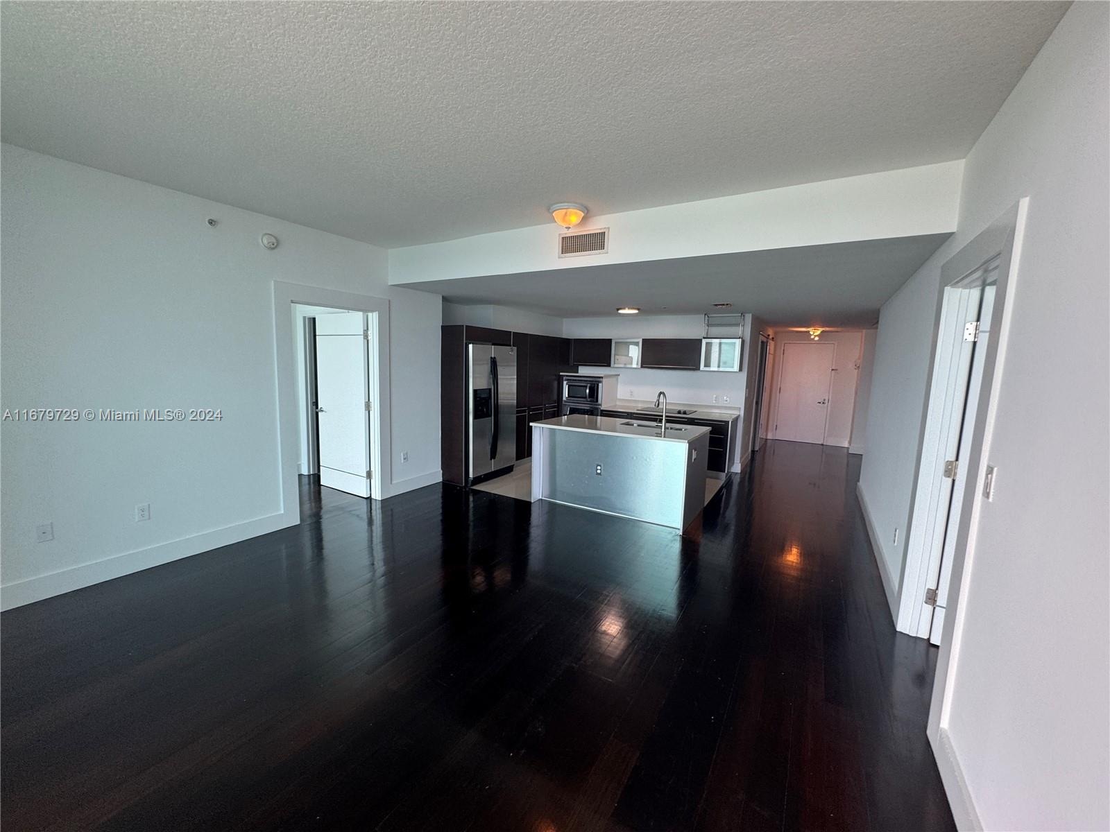 1900 N Bayshore Dr #1401, Miami, Florida image 10