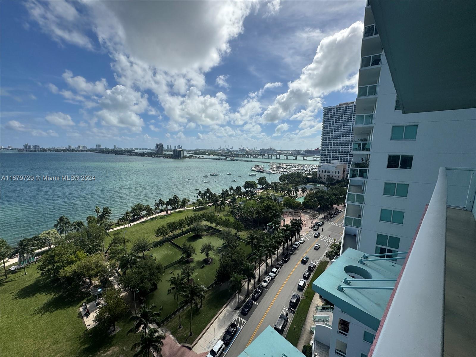 1900 N Bayshore Dr #1401, Miami, Florida image 9