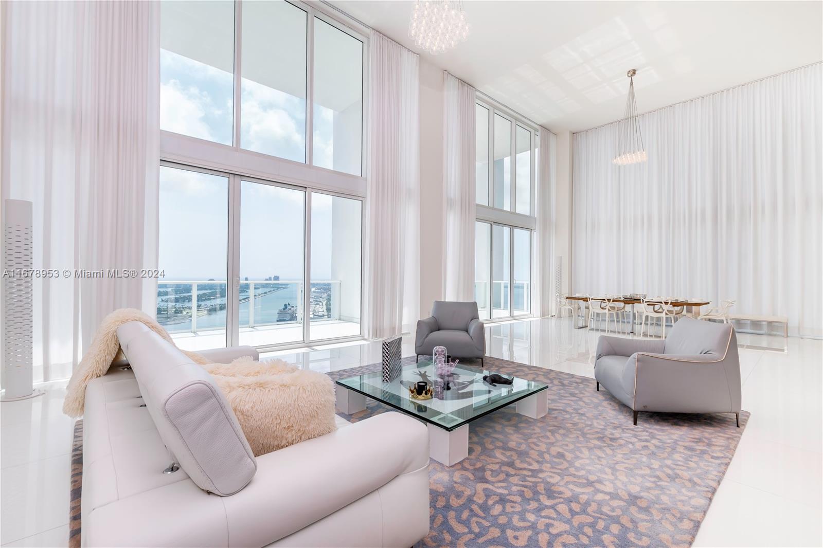 1040 Biscayne Blvd #4402, Miami FL 33132