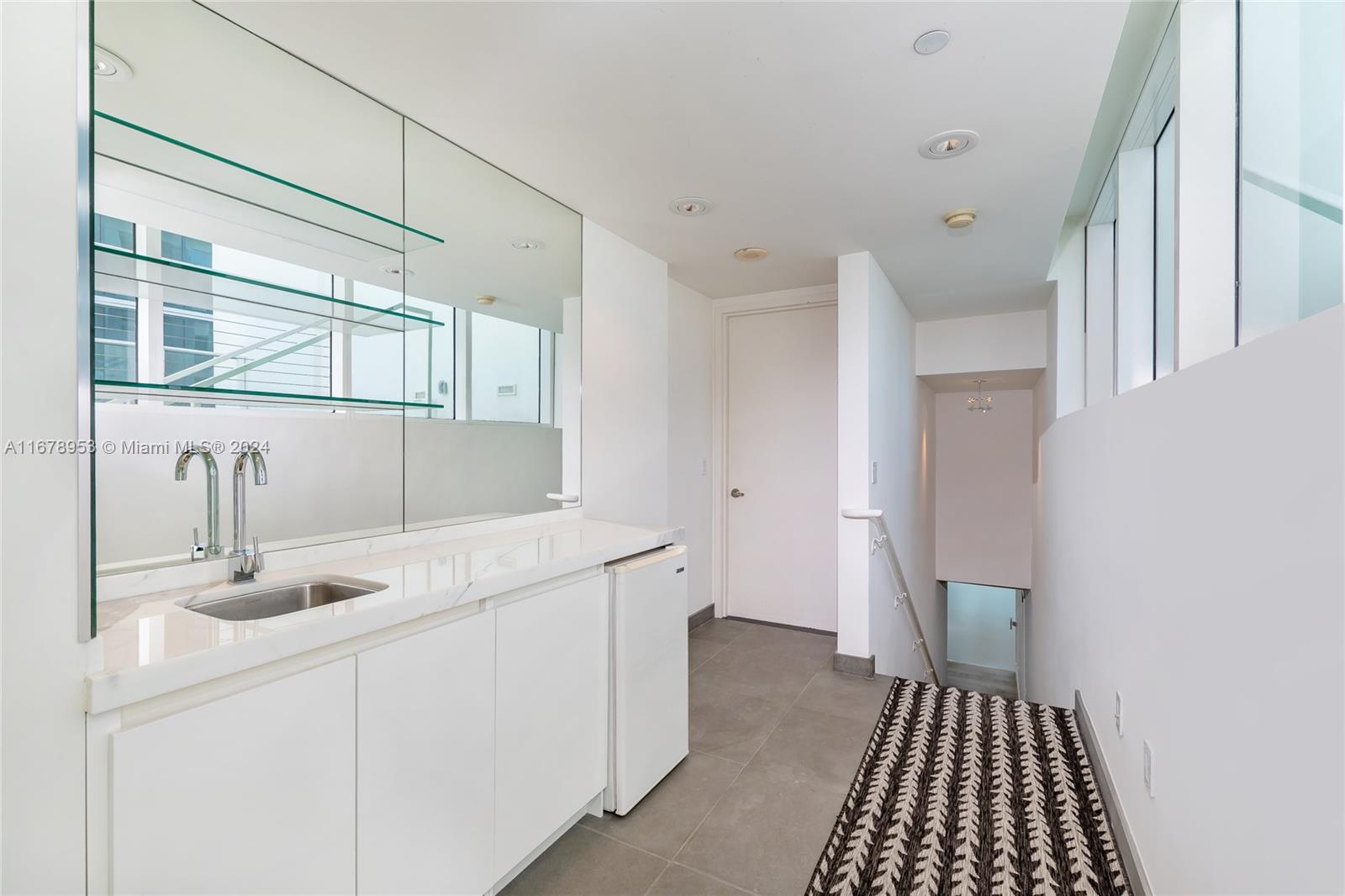 1040 Biscayne Blvd #4402, Miami FL 33132