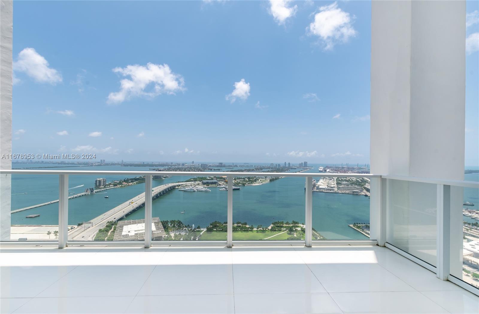 1040 Biscayne Blvd #4402, Miami FL 33132