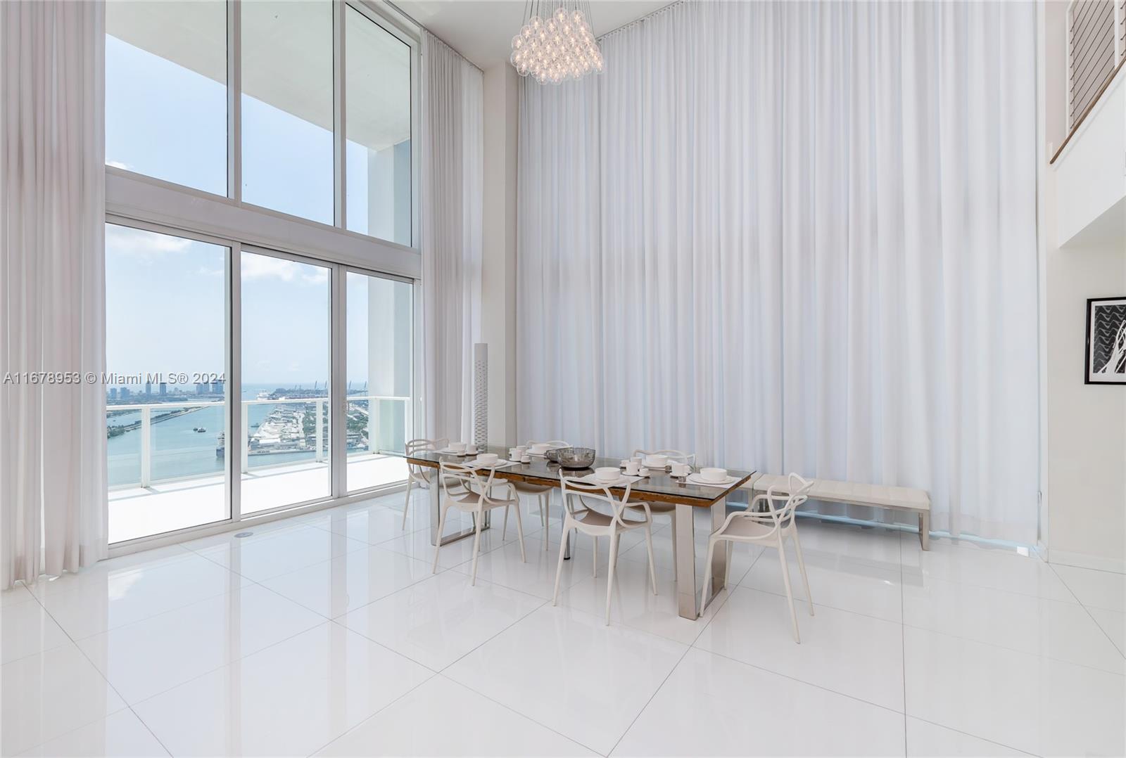 1040 Biscayne Blvd #4402, Miami FL 33132