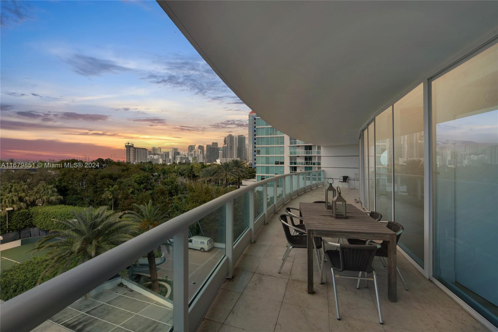 Condo for Sale in Miami, FL