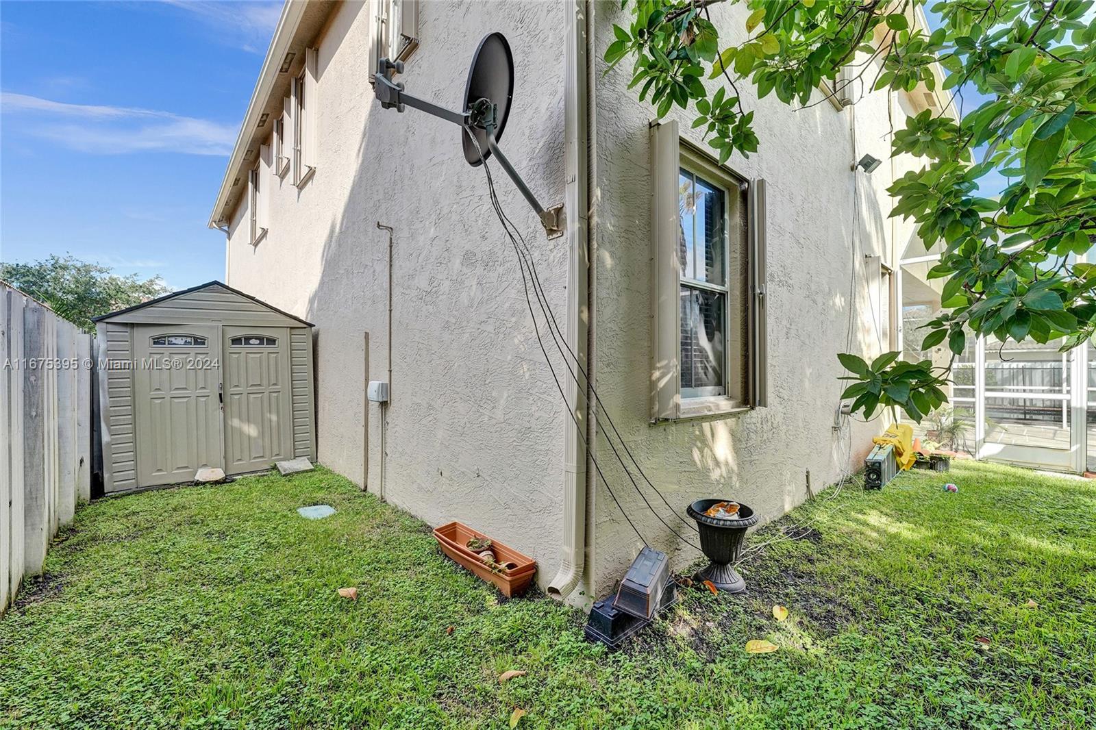 1379 NW 166th Ave, Pembroke Pines, Florida image 21