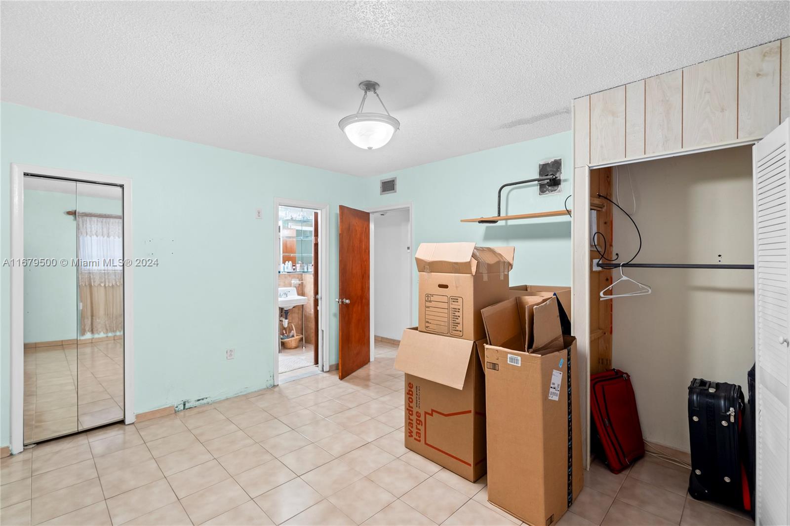 551 E 37th St, Hialeah, Florida image 31