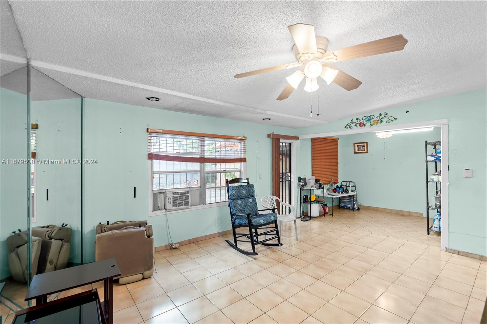 551 E 37th St, Hialeah, Florida image 38