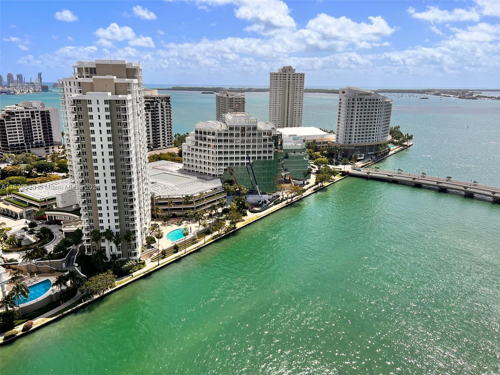 495 Brickell Ave #2401, Miami FL 33131