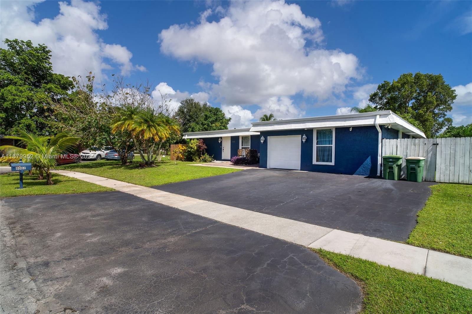 8002 NW 68th Ave, Tamarac, Florida image 3