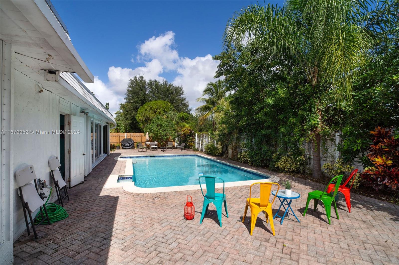 8002 NW 68th Ave, Tamarac, Florida image 32