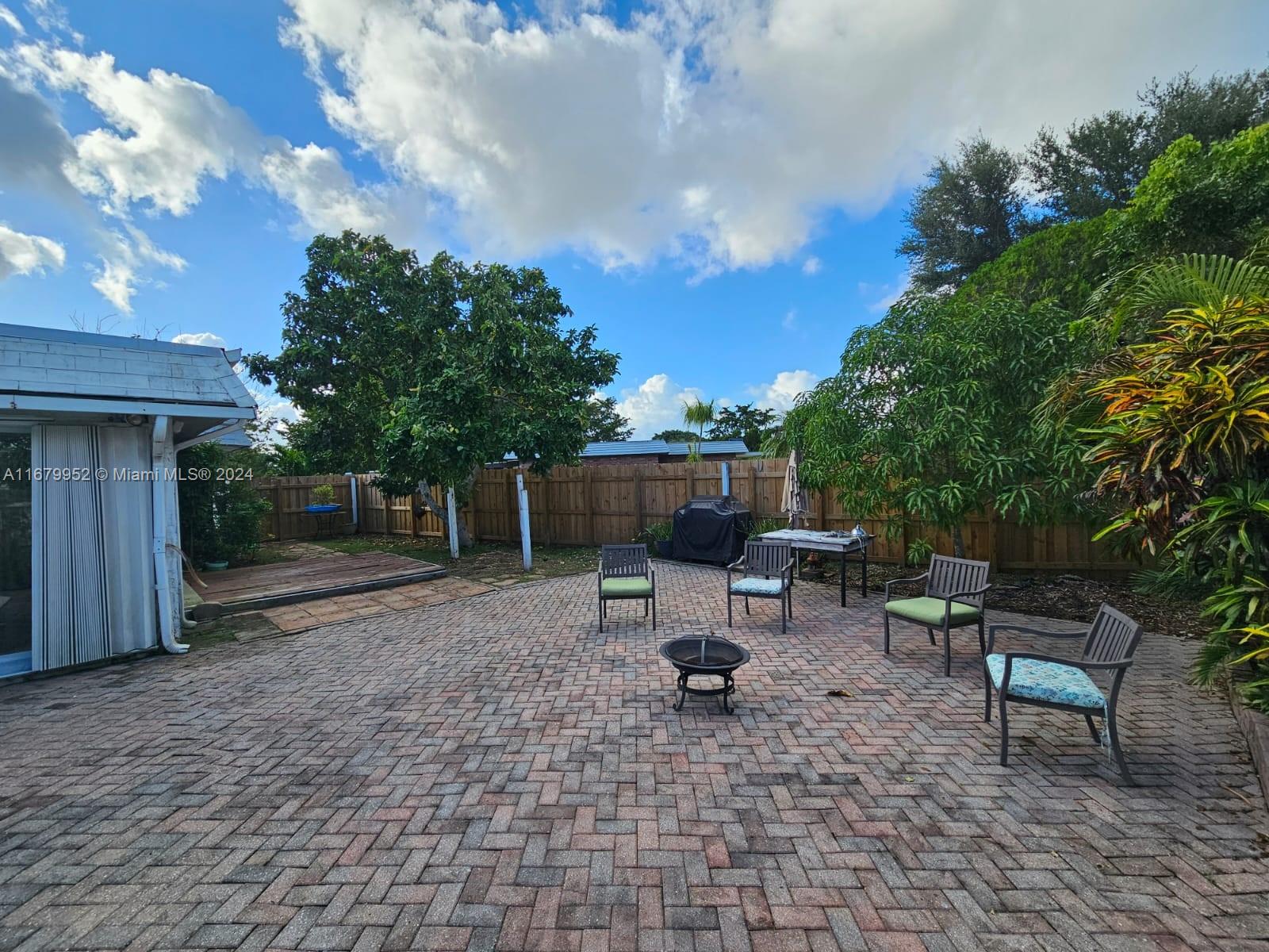 8002 NW 68th Ave, Tamarac, Florida image 33