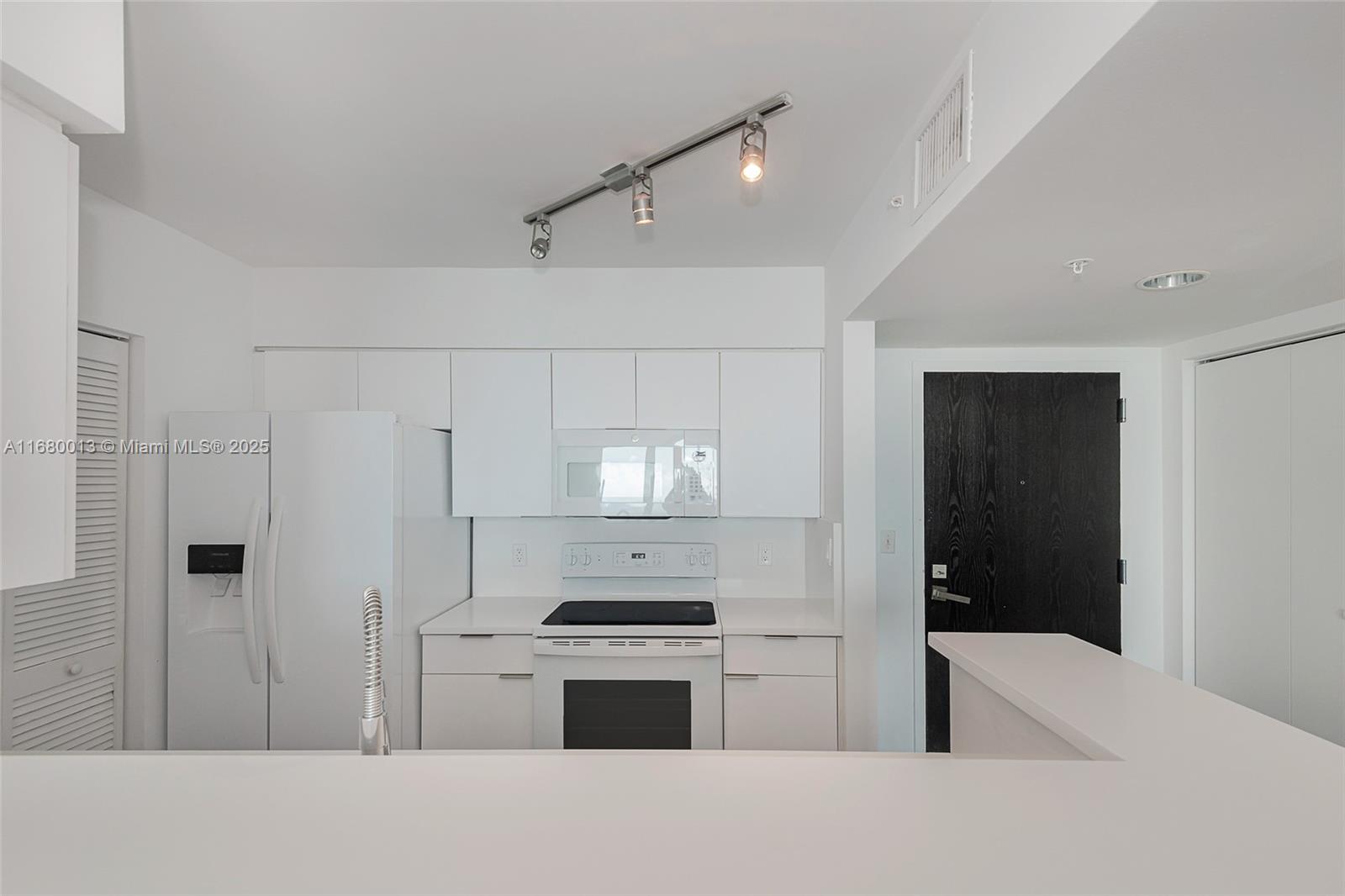 90 Alton Rd #2008, Miami Beach FL 33139