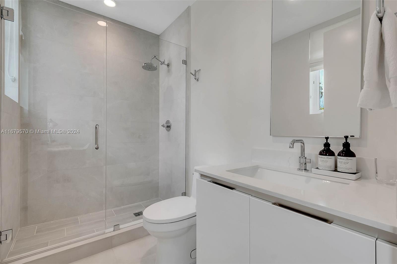 1228 Anastasia Ave #201, Coral Gables, Florida image 32