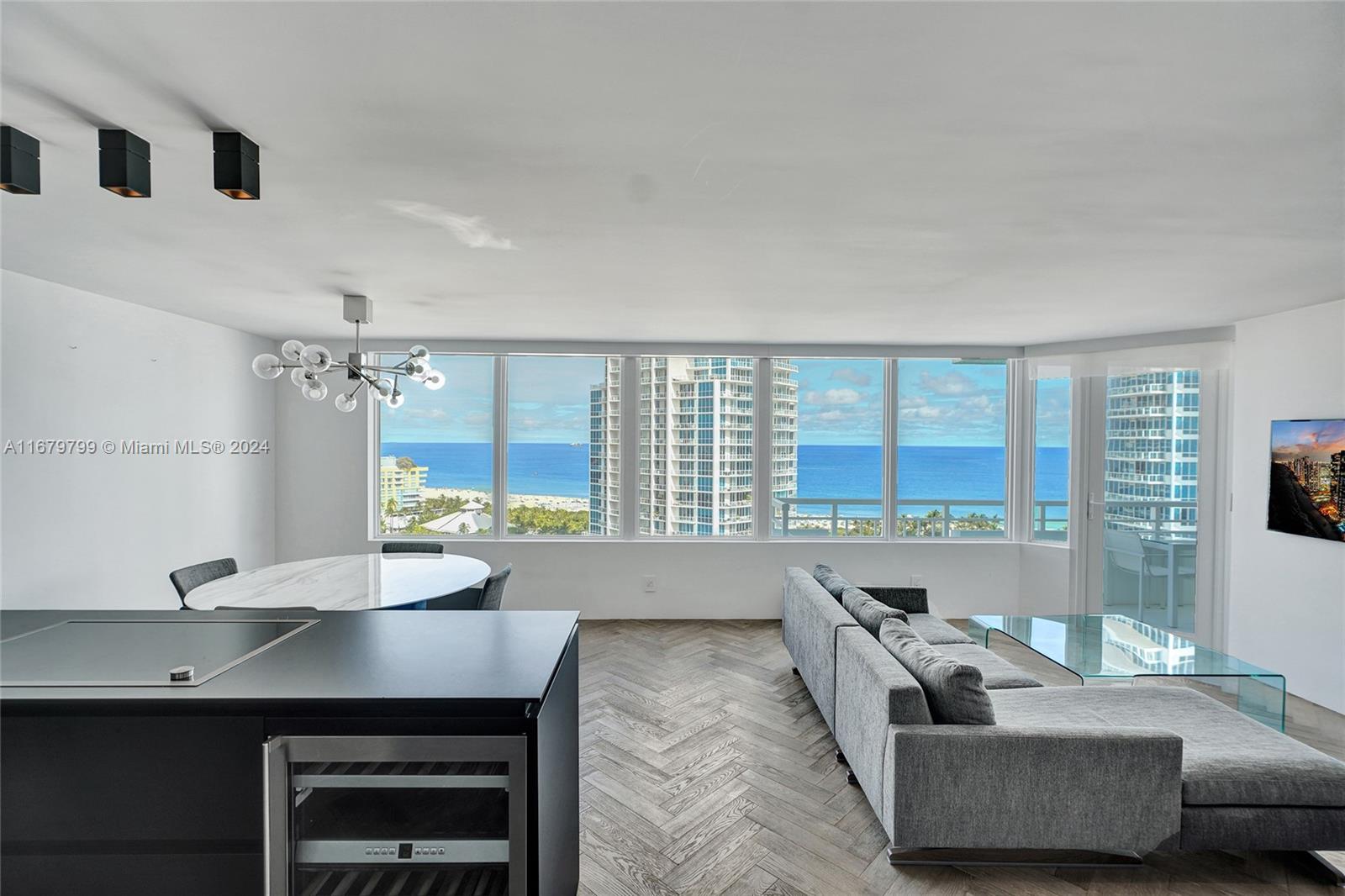 400 S Pointe Dr #1706, Miami Beach, Florida image 2