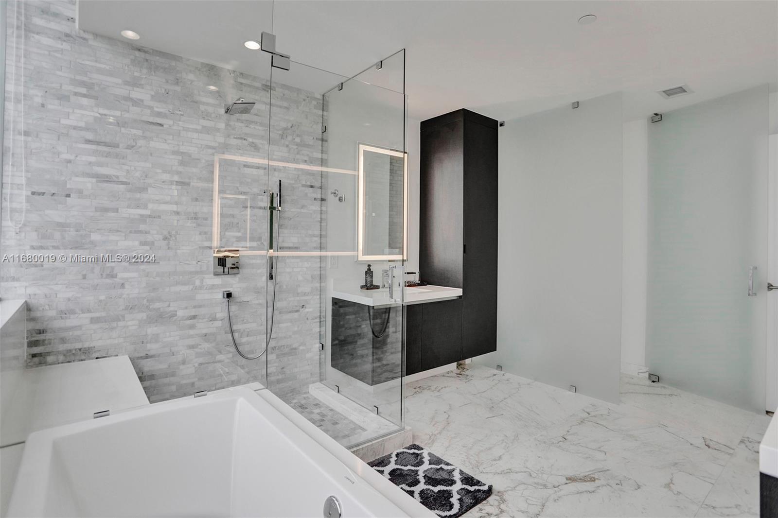 851 NE 1st Ave #3001, Miami FL 33132