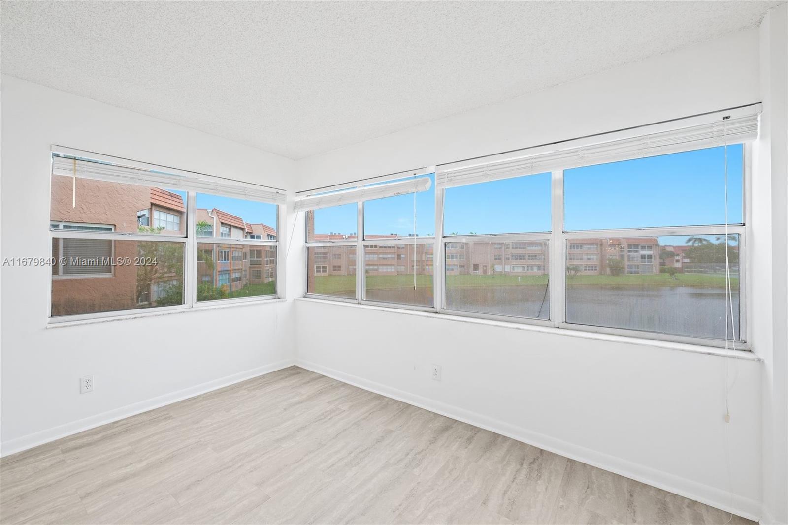 9580 Sunrise Lakes Blvd #209, Sunrise, Florida image 11
