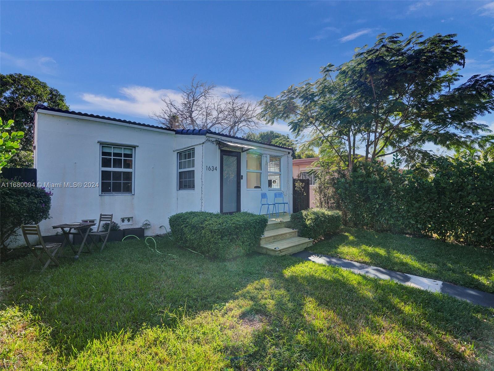 1634 Rodman St, Hollywood, Florida image 27