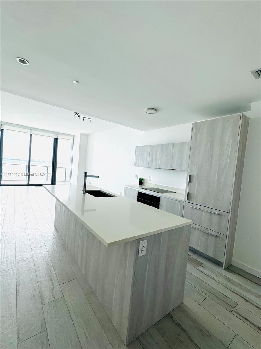 480 NE 31st St #2305, Miami FL 33137