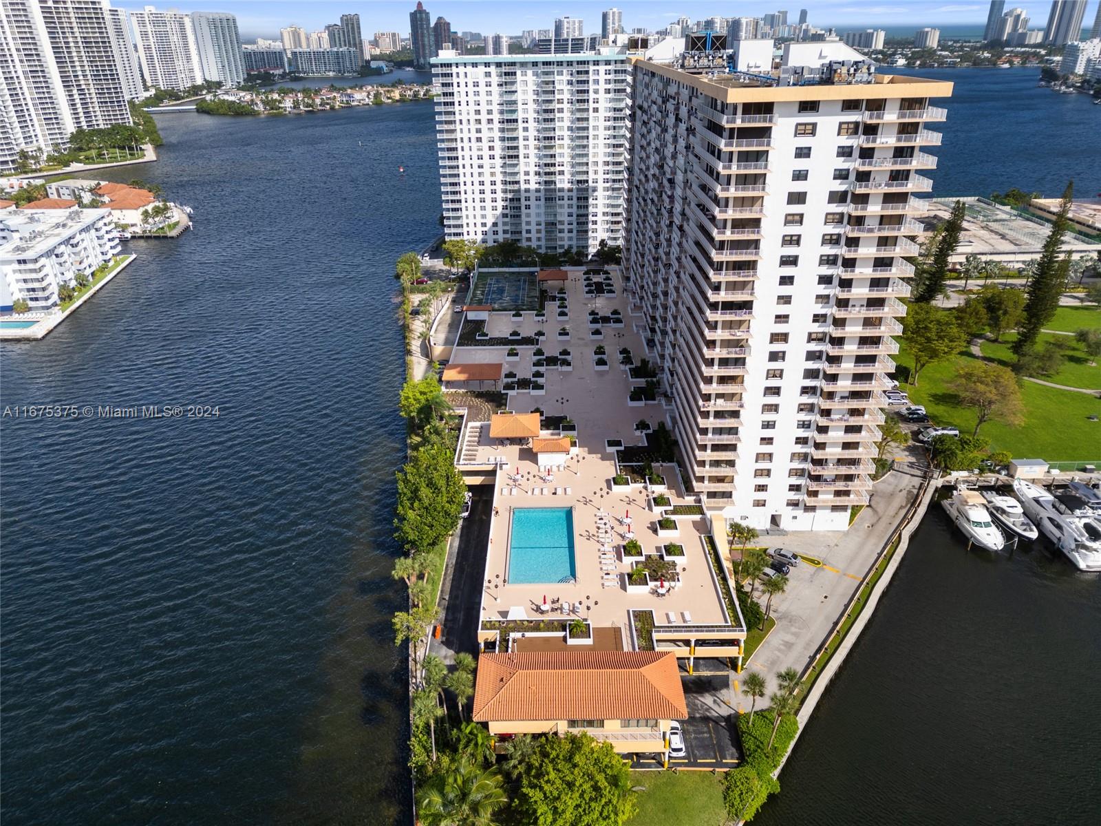 290 174th St #816, Sunny Isles Beach, Florida image 3