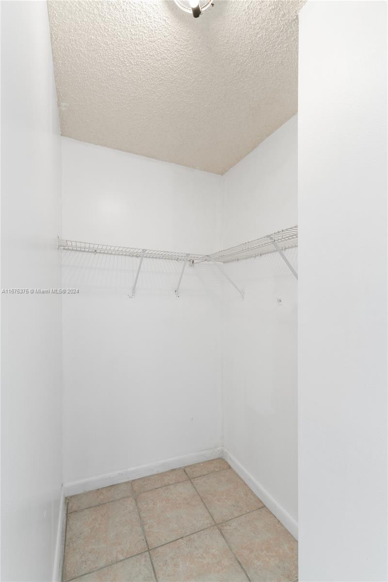 290 174th St #816, Sunny Isles Beach, Florida image 33