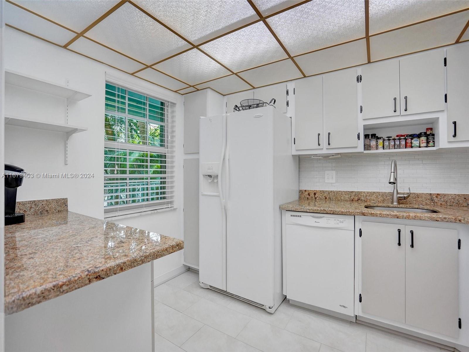 806 Cypress Grove Ln #201, Pompano Beach, Florida image 15