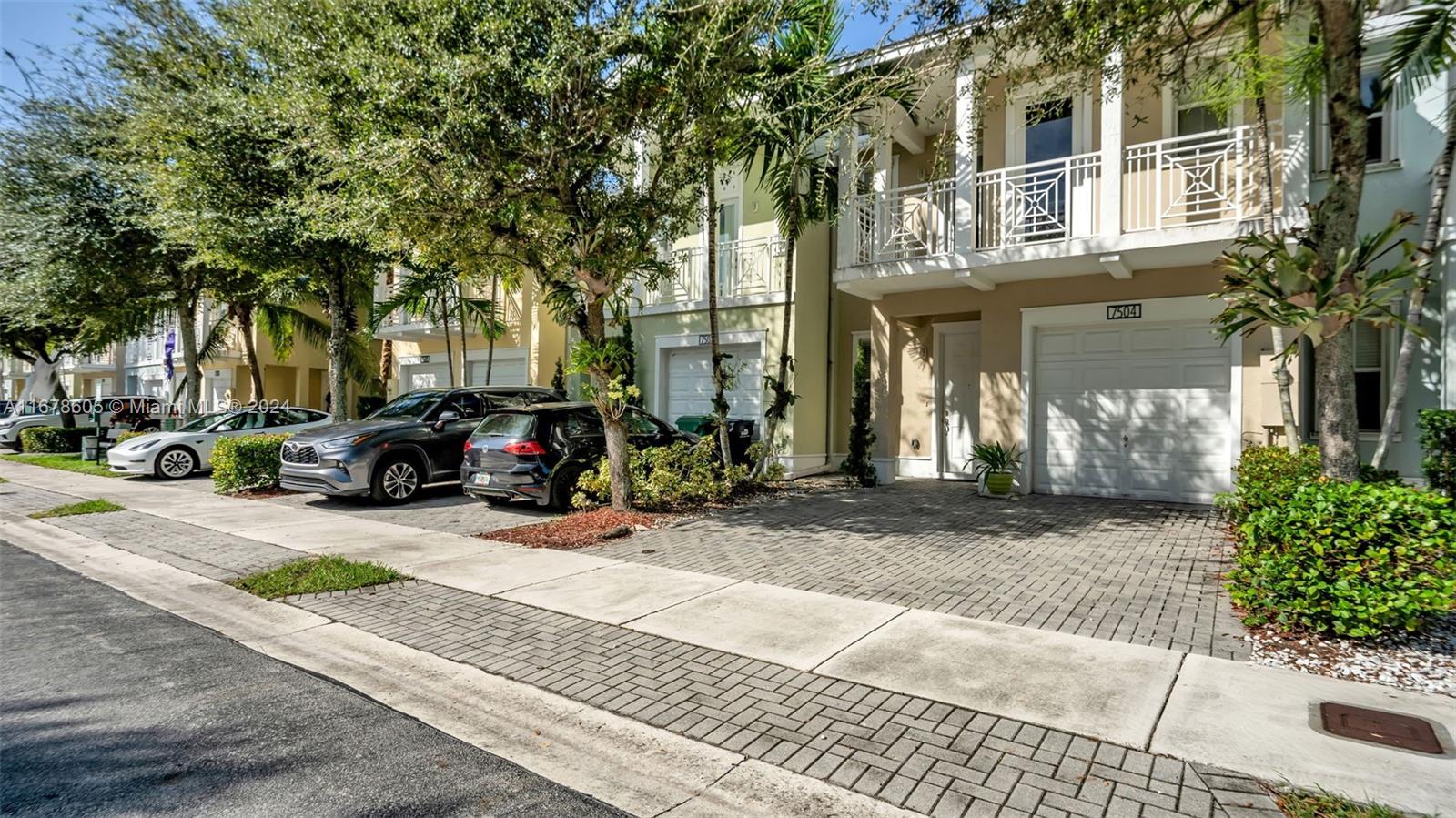 7504 NW 108th Path #7504, Doral, Florida image 14