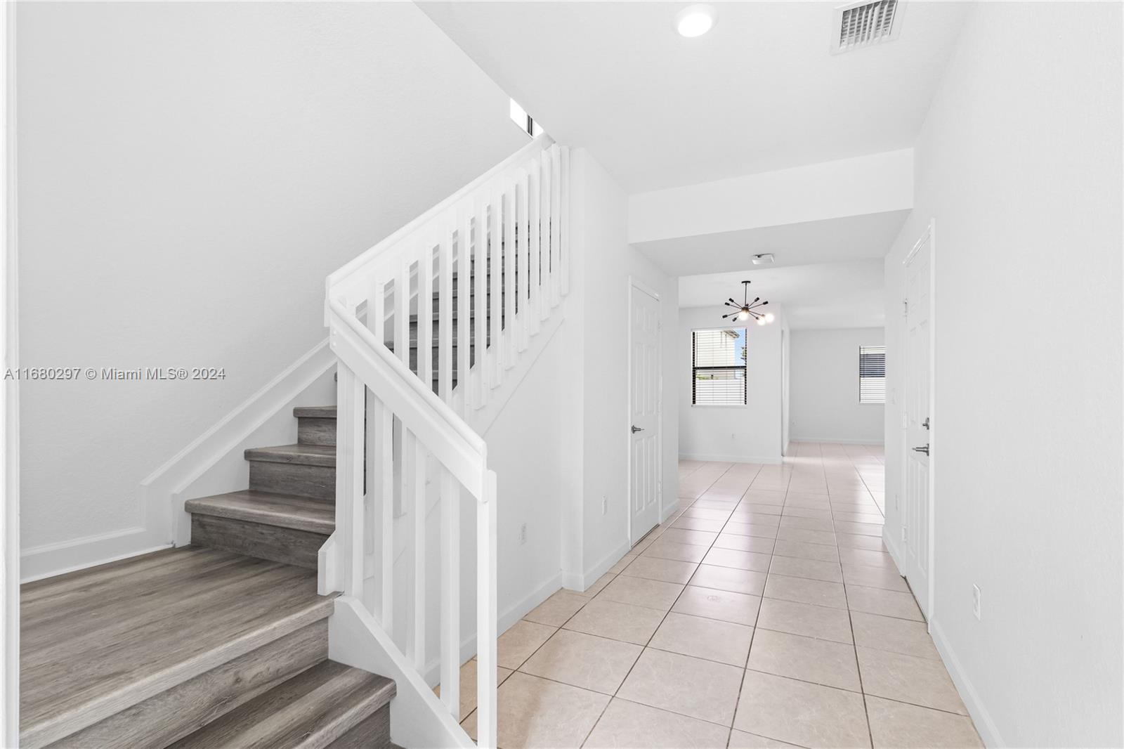 3435 W 110th St, Hialeah, Florida image 3