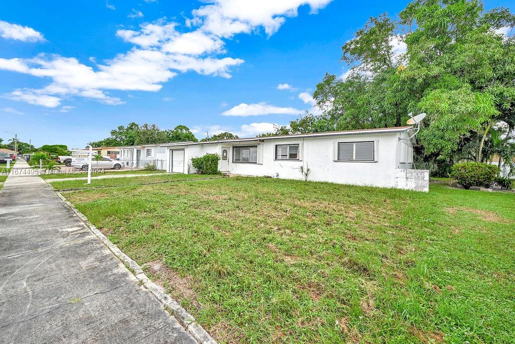 3781 NW 192nd St, Miami Gardens, Florida image 2