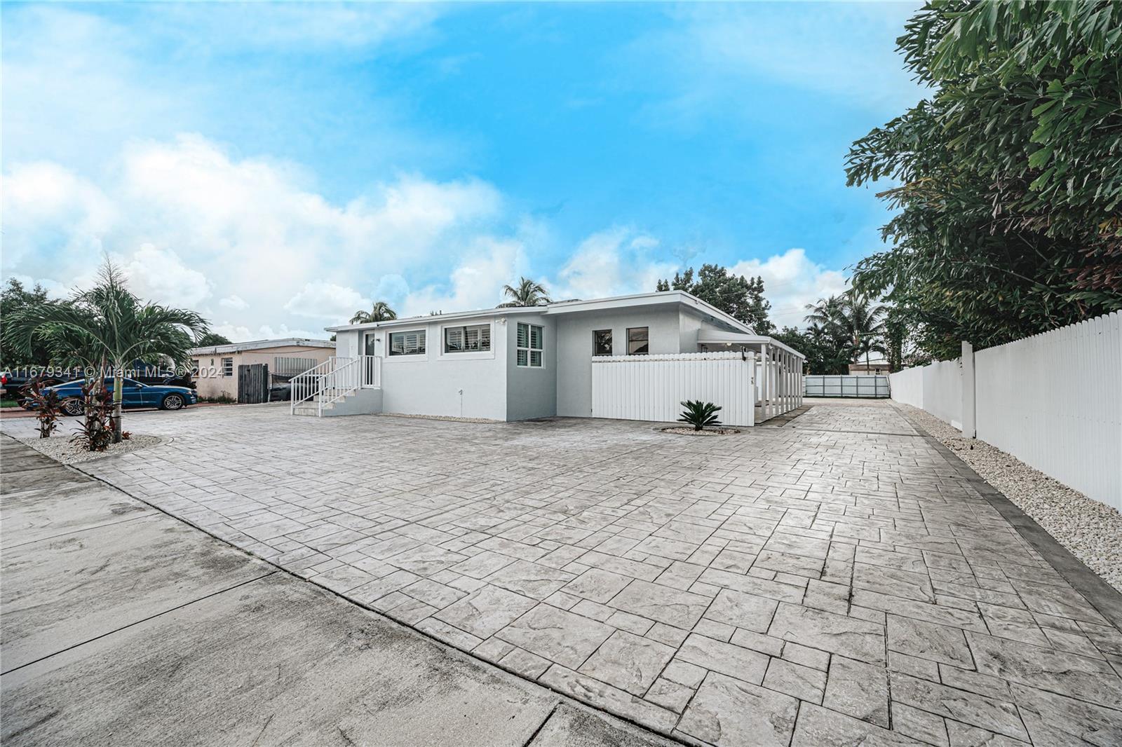 230 E 56th St, Hialeah, Florida image 3