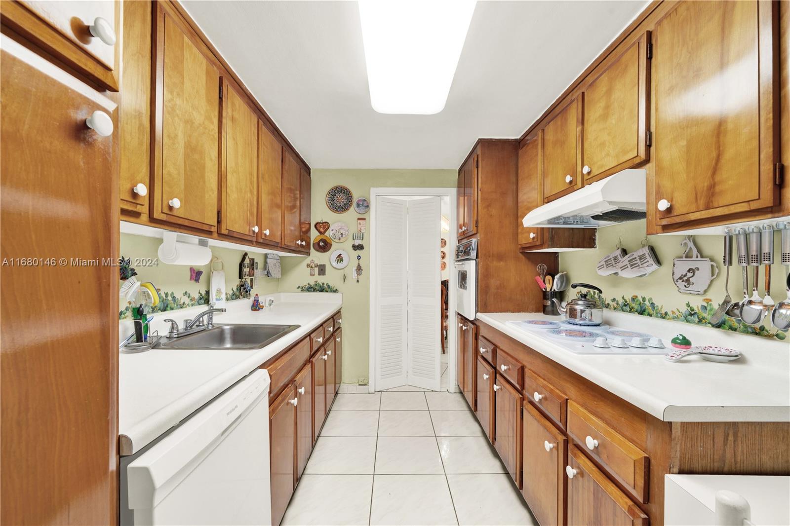 2451 Brickell Ave #17G, Miami, Florida image 28