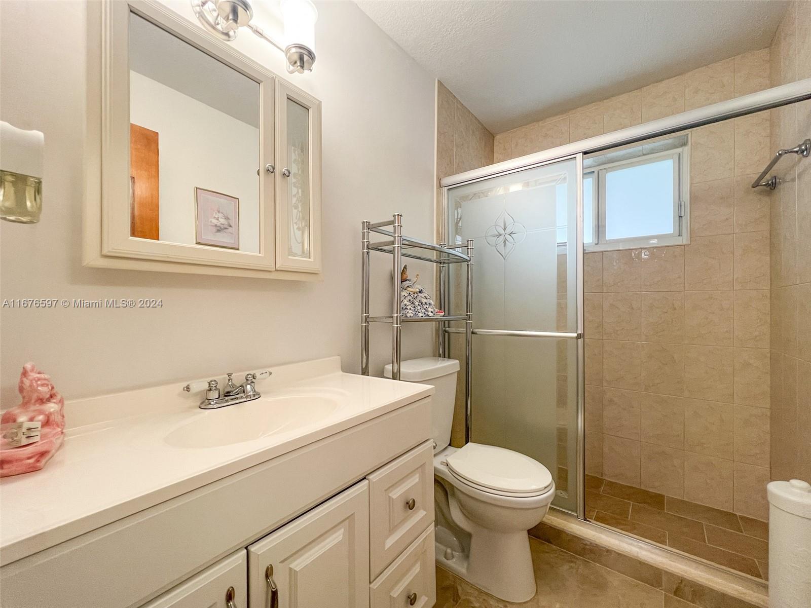 221 NE 1 Terrace #1-2, Dania Beach, Florida image 16