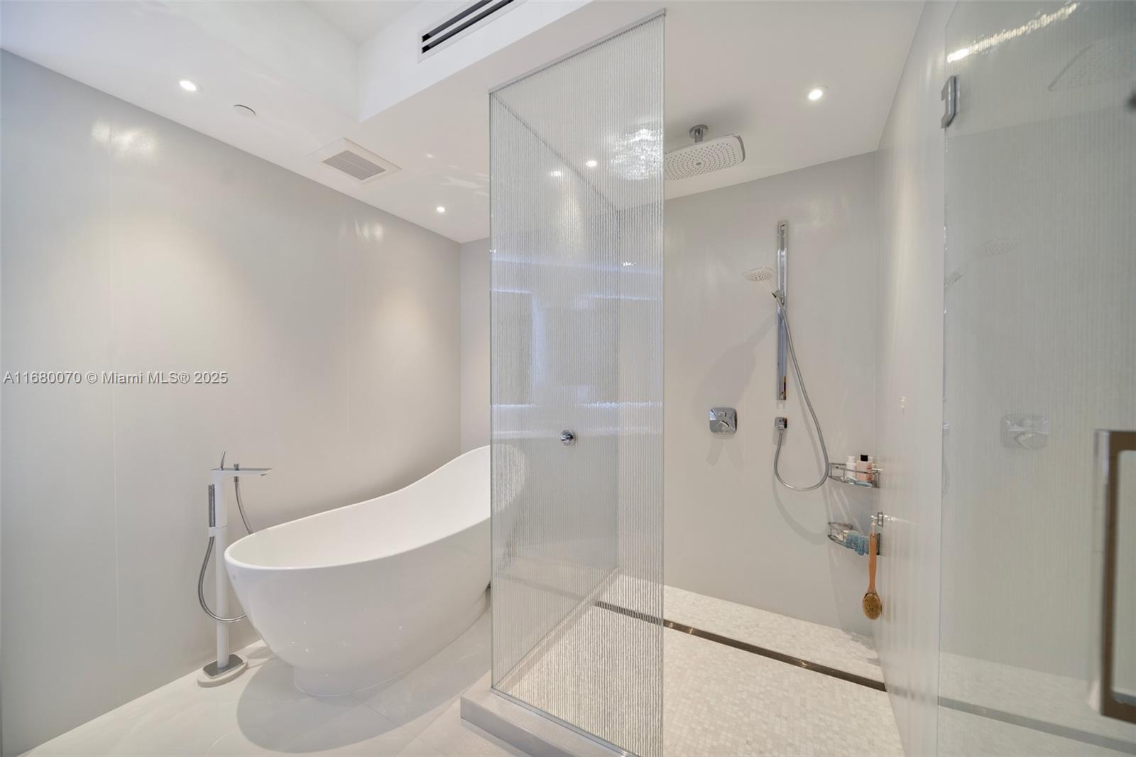 9703 Collins Ave #1900, Bal Harbour, Florida image 14