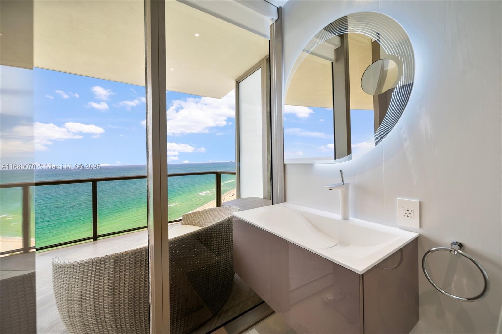 9703 Collins Ave #1900, Bal Harbour, Florida image 33