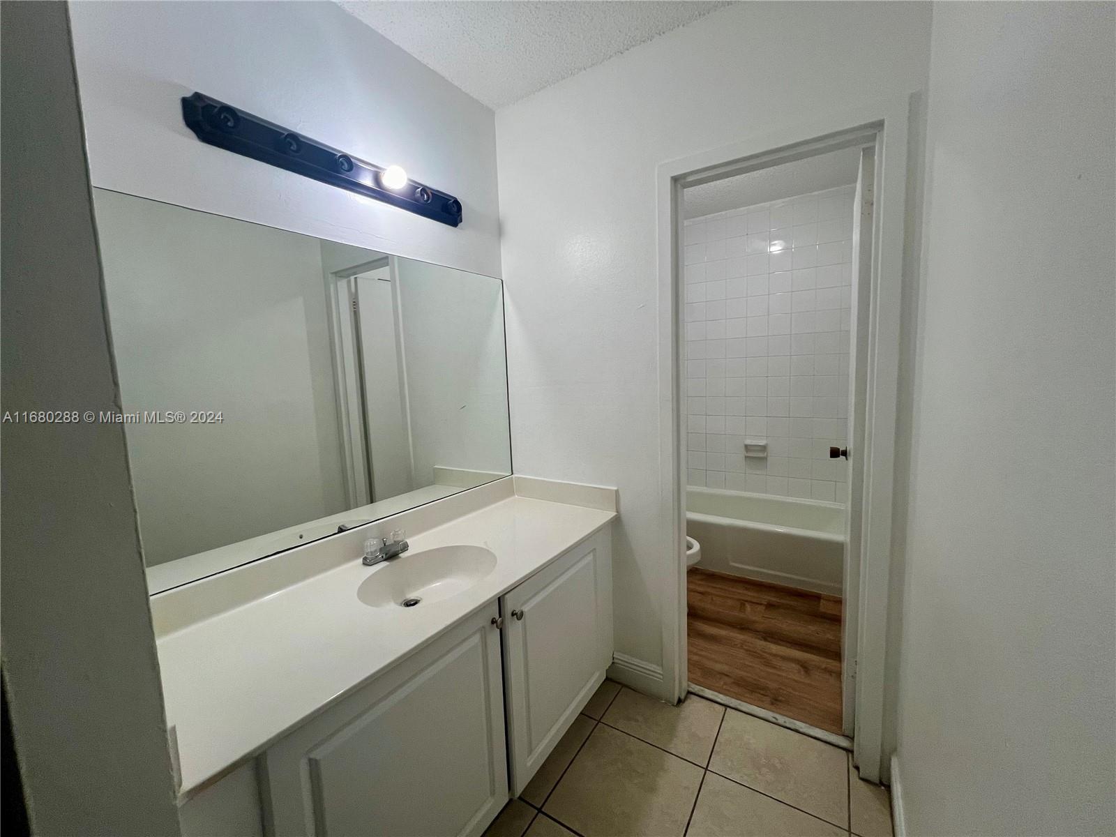 5102 NW 79th Ave #307, Doral, Florida image 10