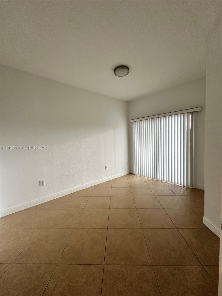 Residential, Doral, Florida image 34