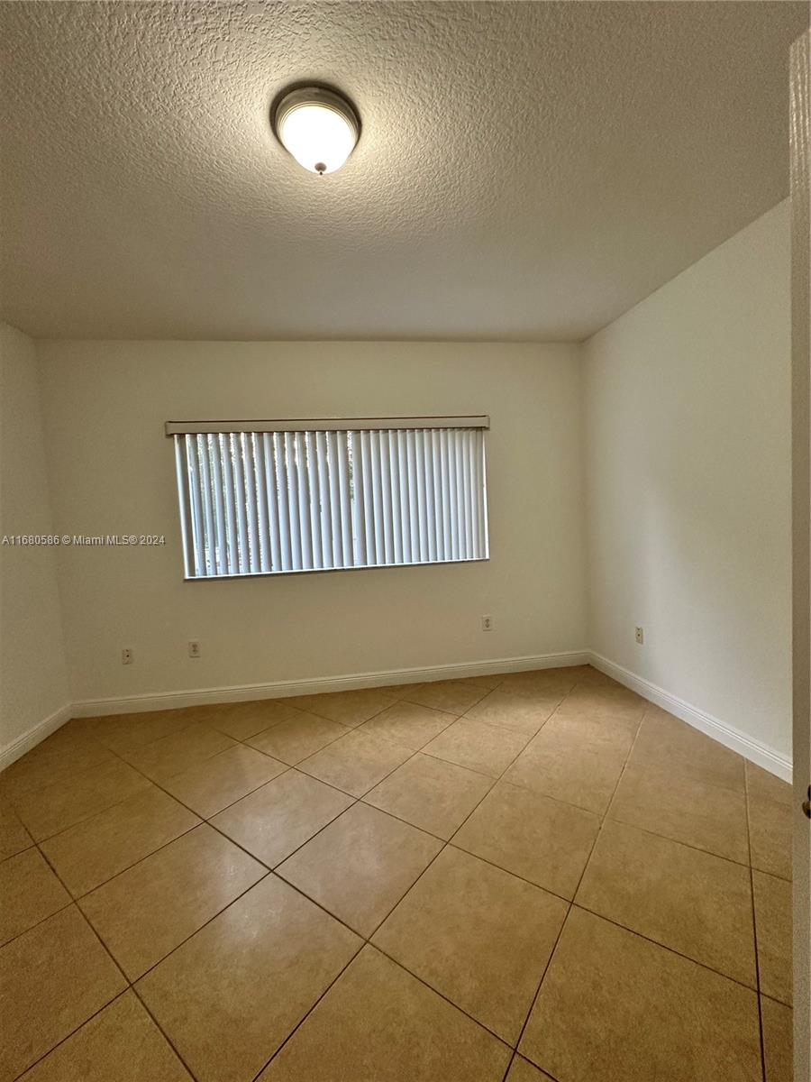 Residential, Doral, Florida image 38