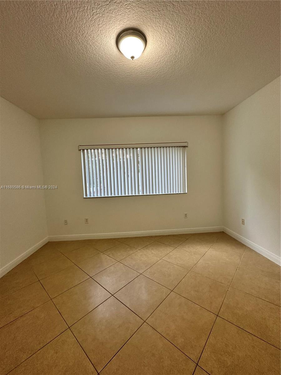 Residential, Doral, Florida image 39