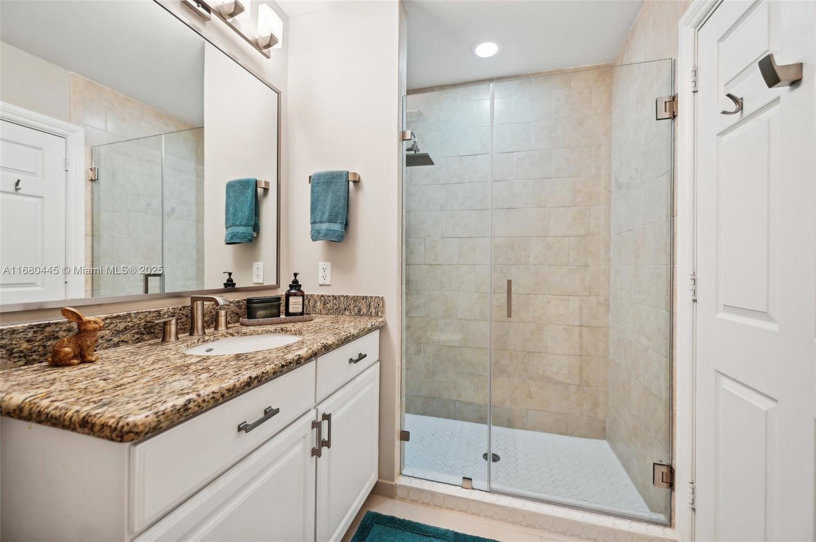 3001 NE 185th St #712, Aventura, Florida image 17