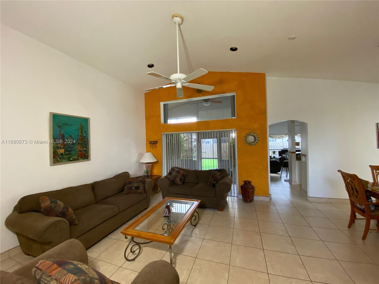 495 Carrington Ln, Weston, Florida image 6