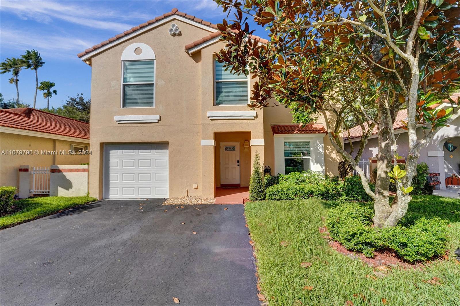 1273 Seagrape Cir, Weston, Florida image 1