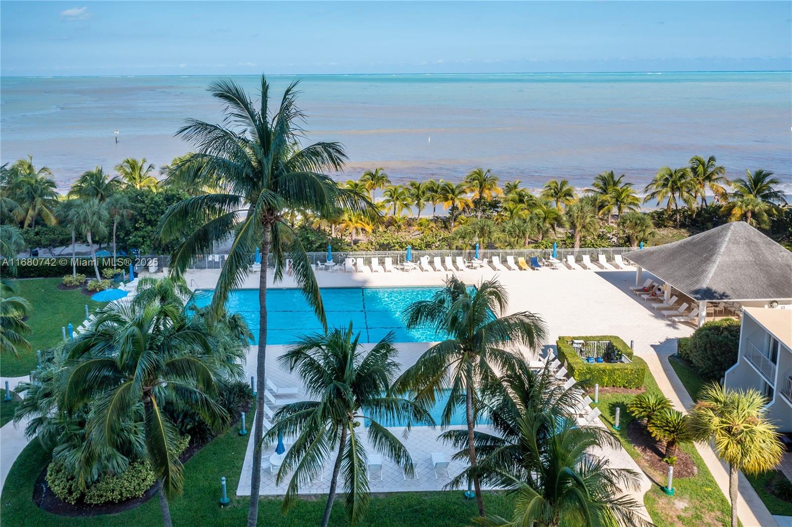 881 Ocean Dr #L2, Key Biscayne FL 33149