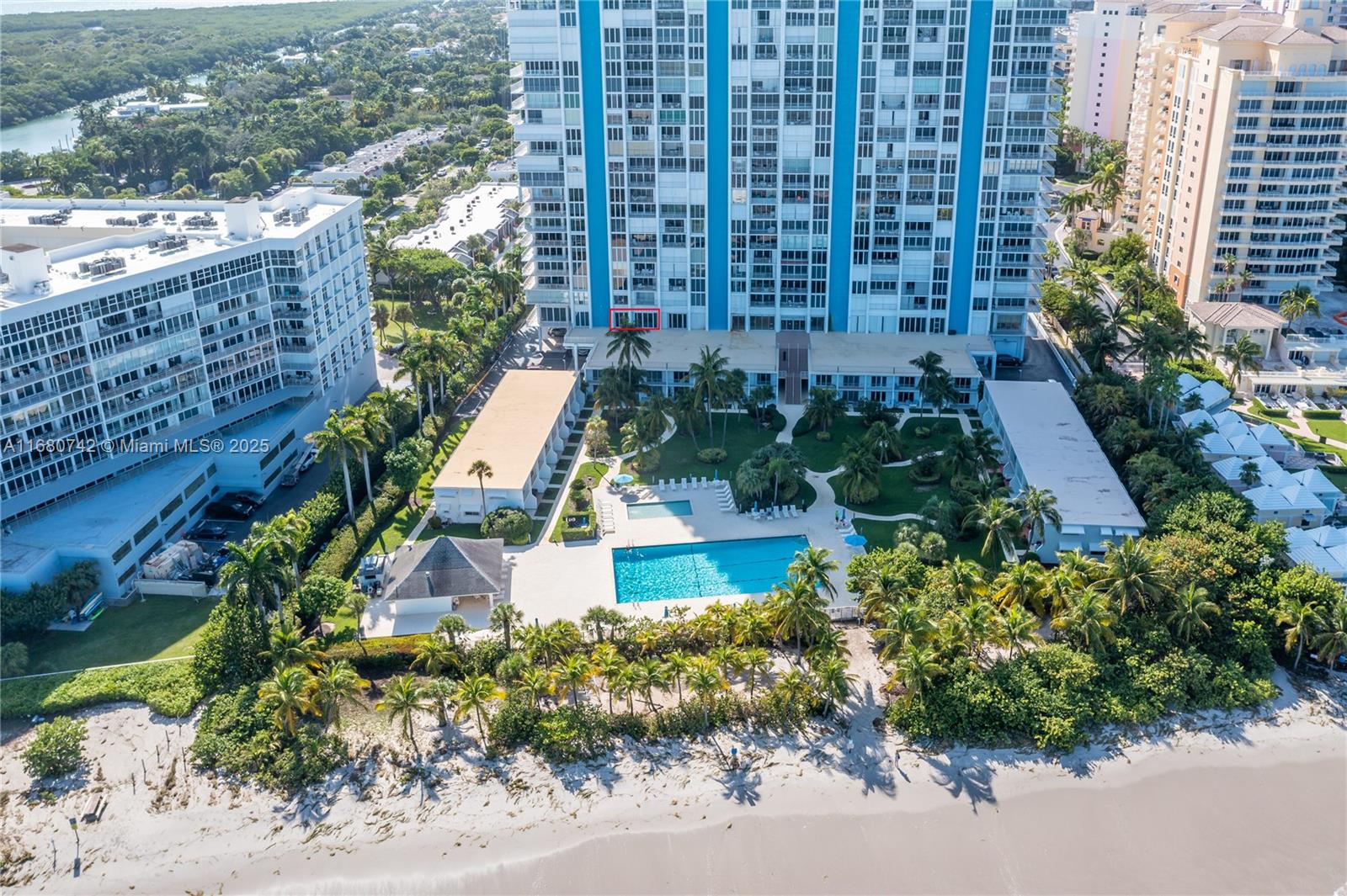 881 Ocean Dr #L2, Key Biscayne FL 33149