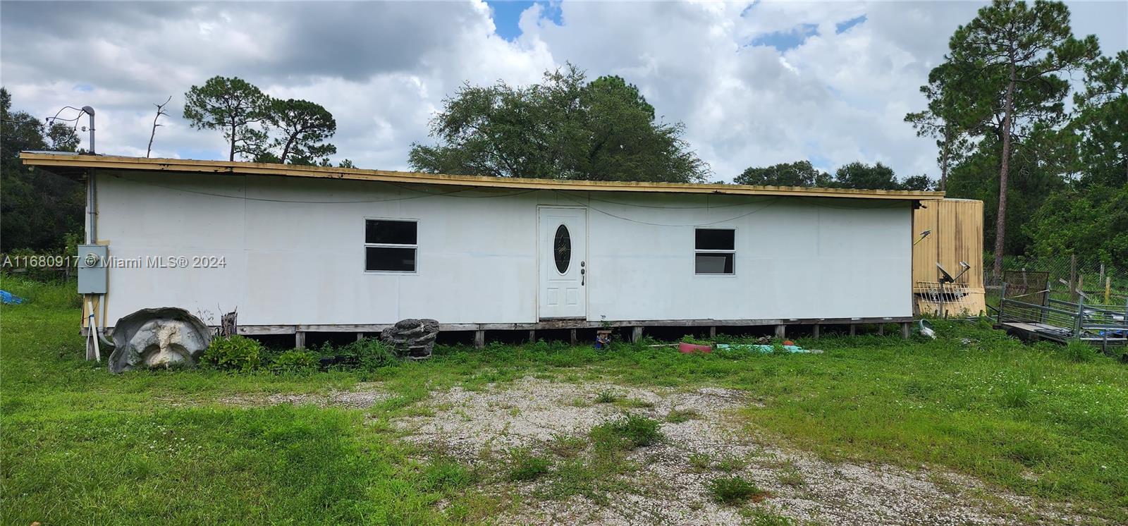 745 N Willow, Clewiston, Florida image 2