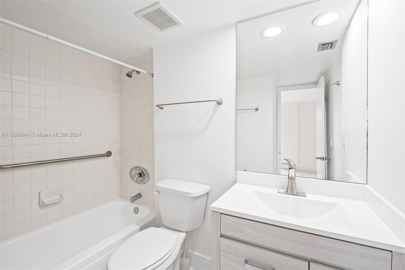 600 Biltmore Way #301, Coral Gables FL 33134