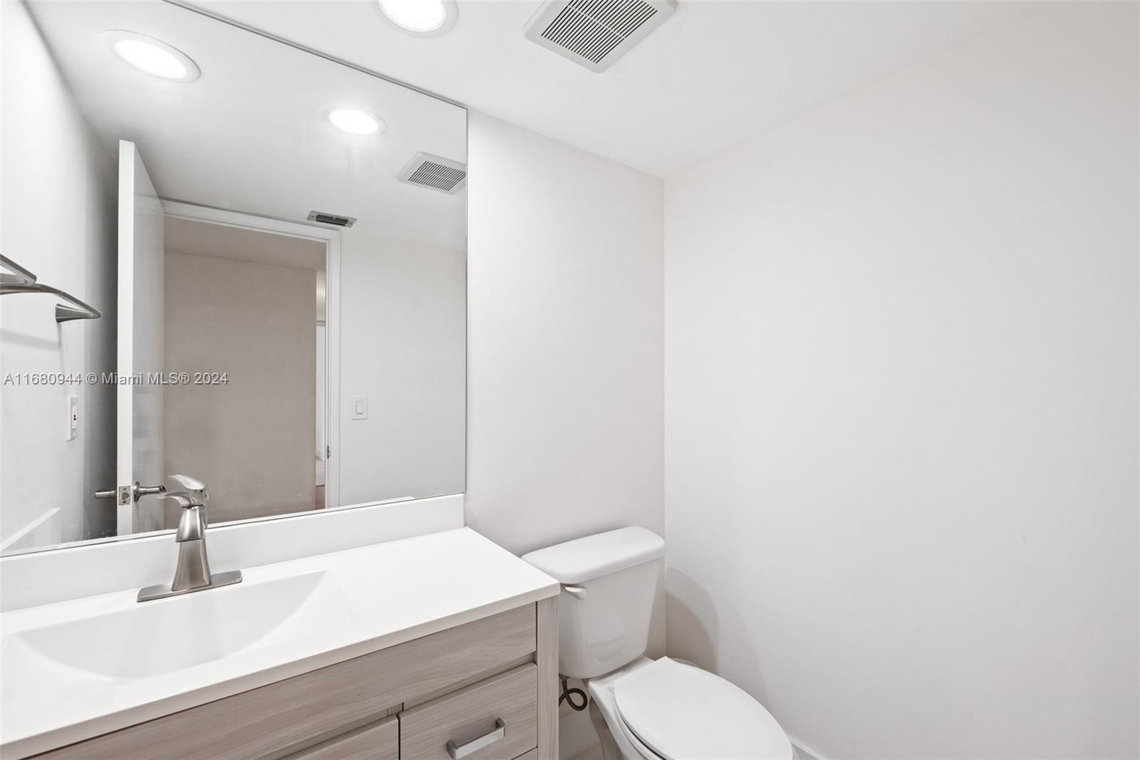 600 Biltmore Way #301, Coral Gables FL 33134