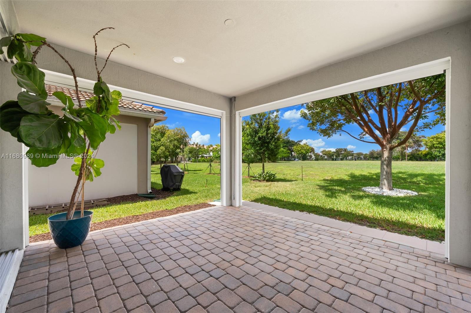 1348 Silk Oak Dr, Hollywood, Florida image 34